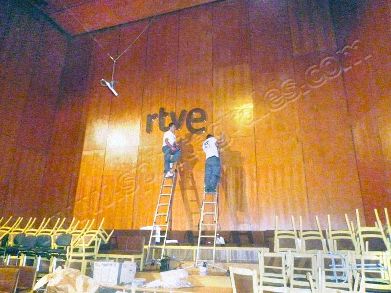 Fabricación e instalación de corpóreos