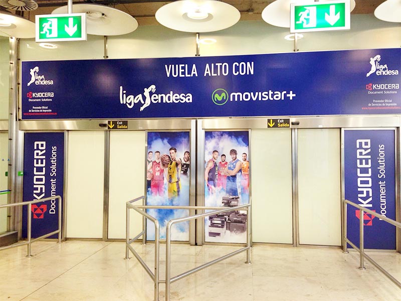 rotulación publicitaria aeropuerto