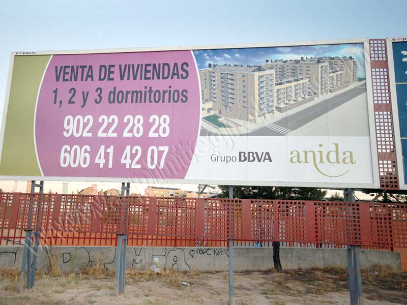 Instalación de vallas publicitarias